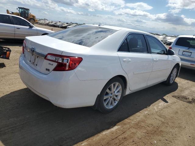 4T1BD1FK8CU050715 - 2012 TOYOTA CAMRY HYBRID WHITE photo 3