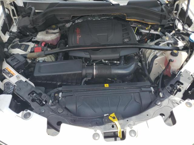 ZASPAKBN2K7C38997 - 2019 ALFA ROMEO STELVIO TI WHITE photo 12