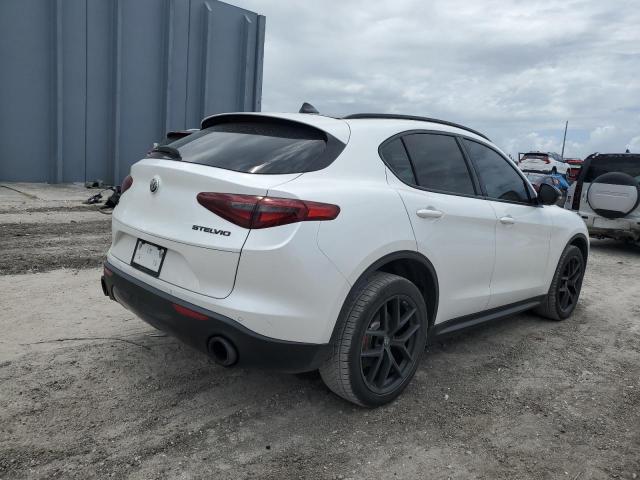 ZASPAKBN2K7C38997 - 2019 ALFA ROMEO STELVIO TI WHITE photo 3