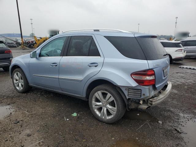 4JGBB8GBXBA683651 - 2011 MERCEDES-BENZ ML 350 4MATIC BLUE photo 2
