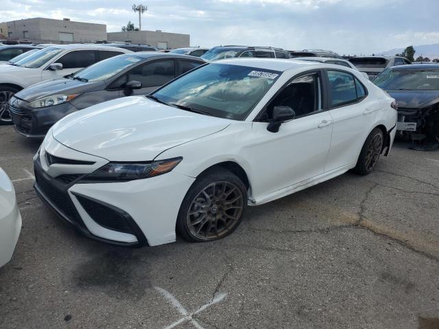 4T1T11AK6PU173567 - 2023 TOYOTA CAMRY SE NIGHT SHADE WHITE photo 1