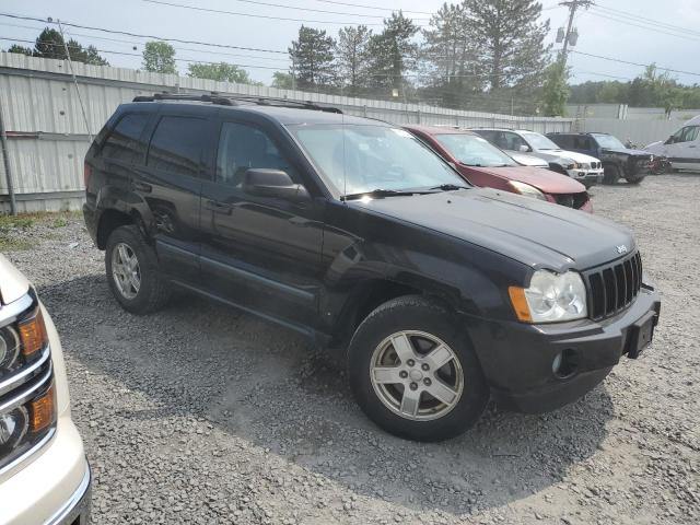 1J8HR48N87C682692 - 2007 JEEP GRAND CHER LAREDO BLACK photo 4