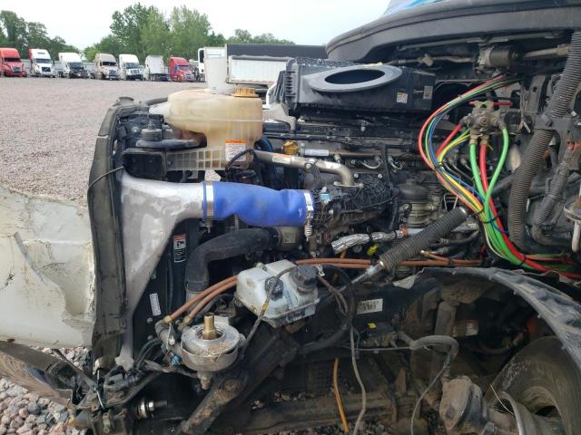 3AKJHHDR6NSNH2743 - 2022 FREIGHTLINER CASCADIA WHITE photo 7