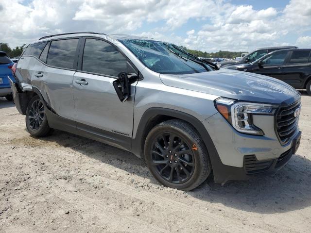 3GKALMEG6RL138087 - 2024 GMC TERRAIN SLE GRAY photo 4