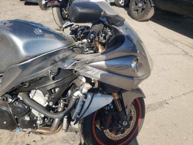 JS1GX72B0K7100167 - 2019 SUZUKI GSX1300 RA GRAY photo 9