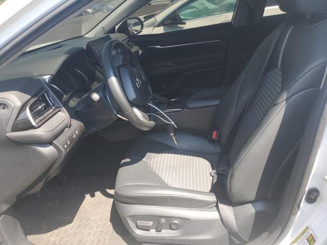 4T1G11AK7PU786928 - 2023 TOYOTA CAMRY SE NIGHT SHADE WHITE photo 7