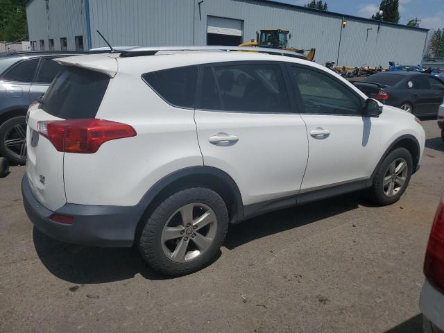 JTMRFREV4FJ047937 - 2015 TOYOTA RAV4 XLE WHITE photo 3