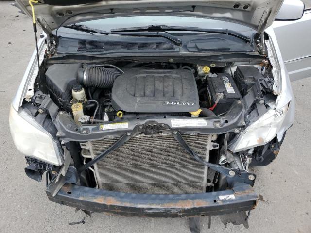 2A4RR8DG1BR617963 - 2011 CHRYSLER TOWN & COU TOURING L SILVER photo 12