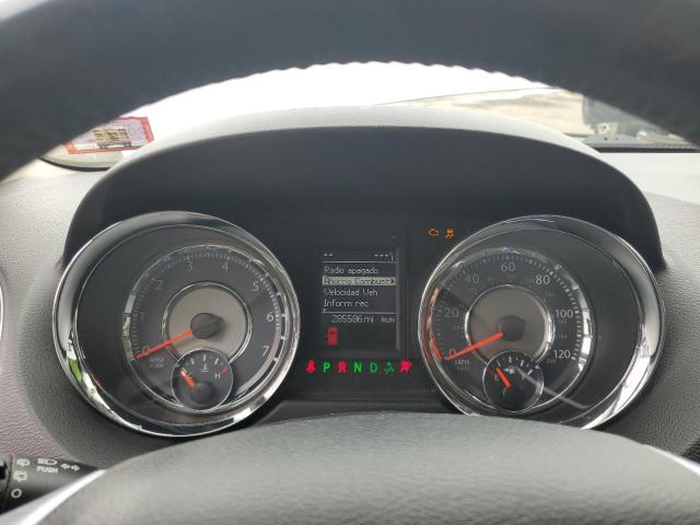 2A4RR8DG1BR617963 - 2011 CHRYSLER TOWN & COU TOURING L SILVER photo 9