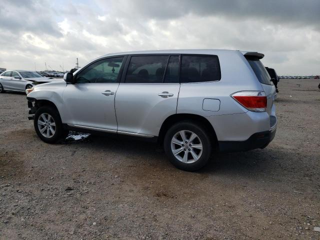 5TDZK3EH5DS123314 - 2013 TOYOTA HIGHLANDER BASE SILVER photo 2