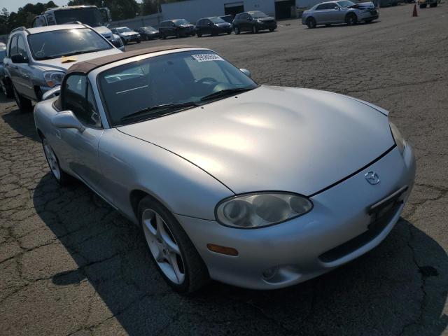 JM1NB353010202200 - 2001 MAZDA MX-5 MIATA BASE SILVER photo 4