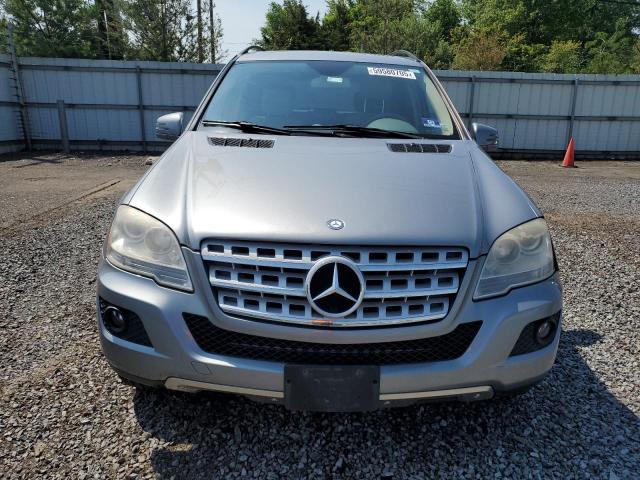 4JGBB8GB9BA725596 - 2011 MERCEDES-BENZ ML 350 4MATIC GRAY photo 5