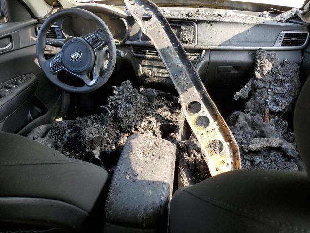 5XXGT4L3XHG134382 - 2017 KIA OPTIMA LX 灰色 照片 8