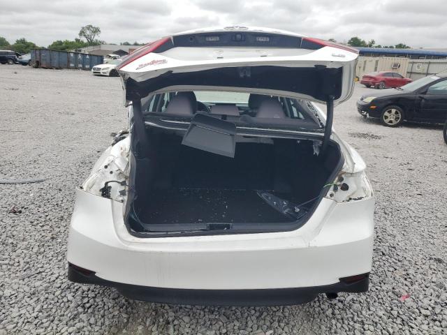 4T1C11AK4NU042828 - 2022 TOYOTA CAMRY LE WHITE photo 6