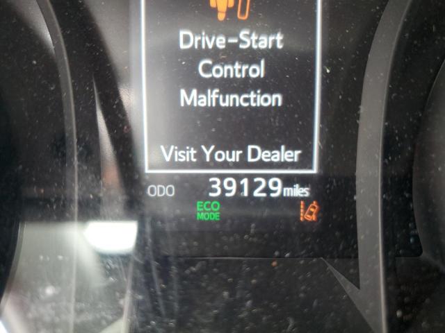 4T1C11AK4NU042828 - 2022 TOYOTA CAMRY LE WHITE photo 9