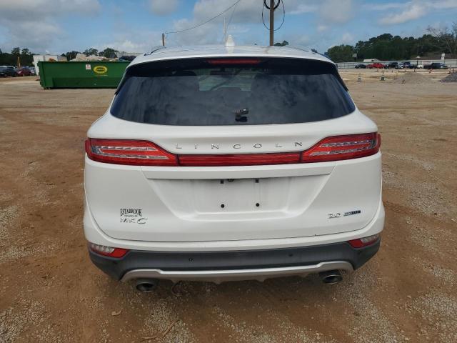 5LMCJ2C90GUJ11708 - 2016 LINCOLN MKC SELECT WHITE photo 6