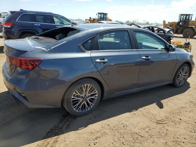 3KPF54AD6PE643250 - 2023 KIA FORTE GT LINE GRAY photo 3