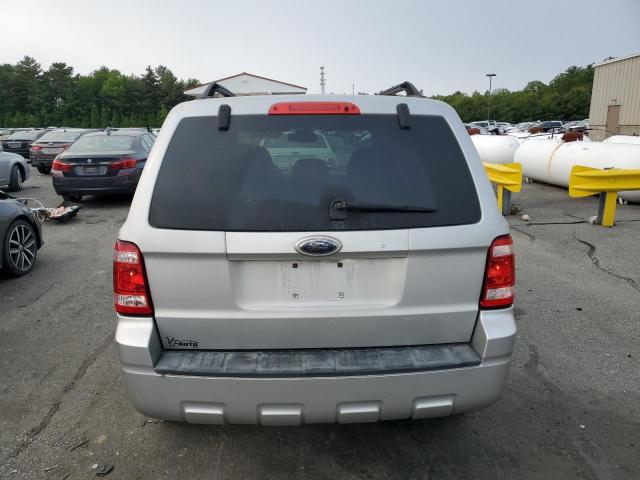 1FMCU0D74BKA71715 - 2011 FORD ESCAPE XLT ვერცხლისფერი ფოტო 6