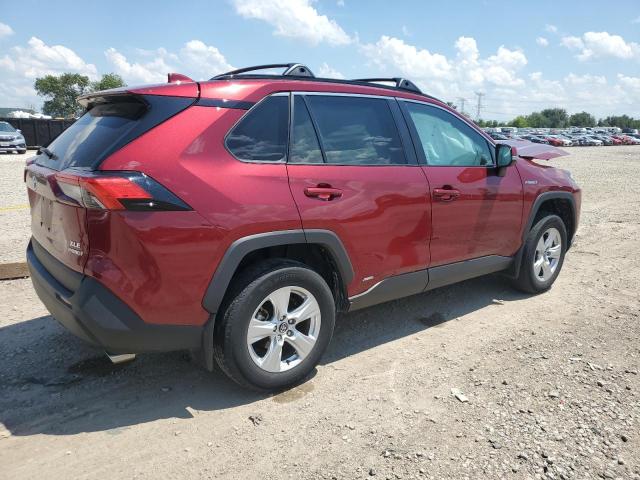 4T3R6RFV7MU006022 - 2021 TOYOTA RAV4 XLE RED photo 3