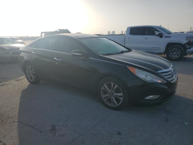 5NPEC4AC0DH576385 - 2013 HYUNDAI SONATA SE BLACK photo 4