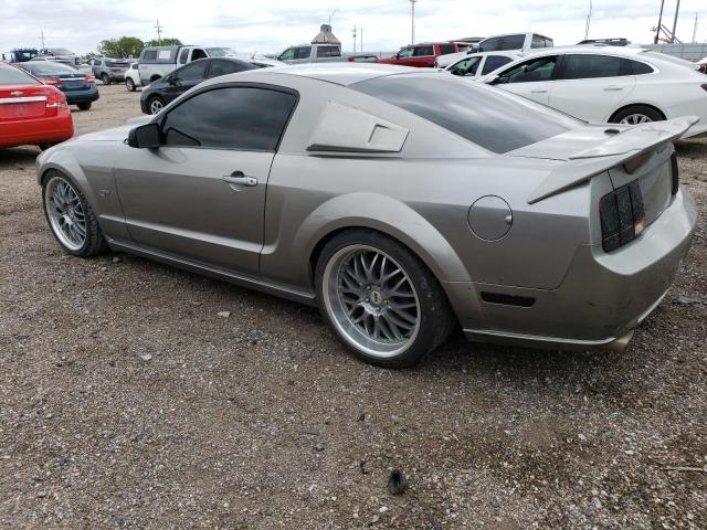 1ZVHT82HX85192096 - 2008 FORD MUSTANG GT GOLD photo 2