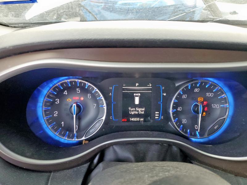 2C4RC1BG5KR651776 - 2019 CHRYSLER PACIFICA TOURING L WHITE photo 9