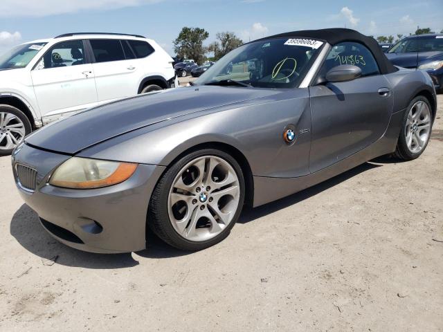 4USBT53564LT27067 - 2004 BMW Z4 3.0 SILVER photo 1