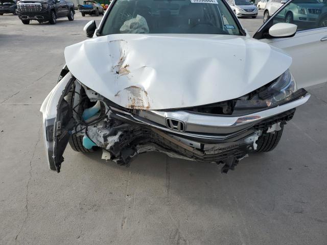 1HGCR2F38HA053844 - 2017 HONDA ACCORD LX WHITE photo 11