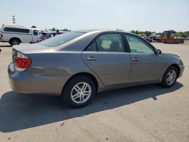 4T1BE32K75U516894 - 2005 TOYOTA CAMRY LE GRAY photo 3