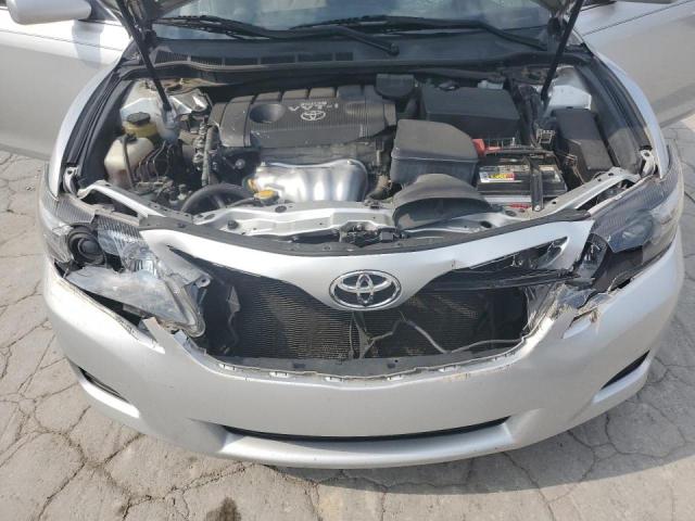 4T1BF3EK6AU030757 - 2010 TOYOTA CAMRY BASE SILVER photo 11