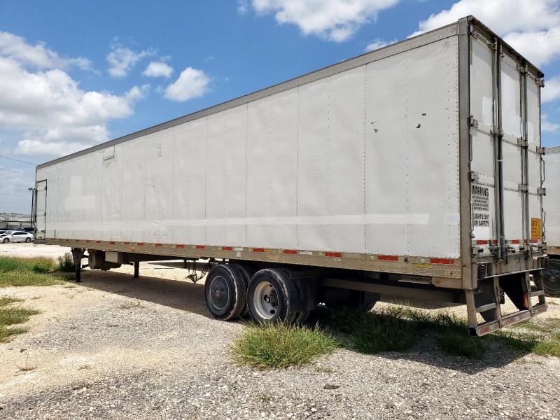 1UYVS2533DU510518 - 2013 UTILITY VS2RA WHITE photo 3