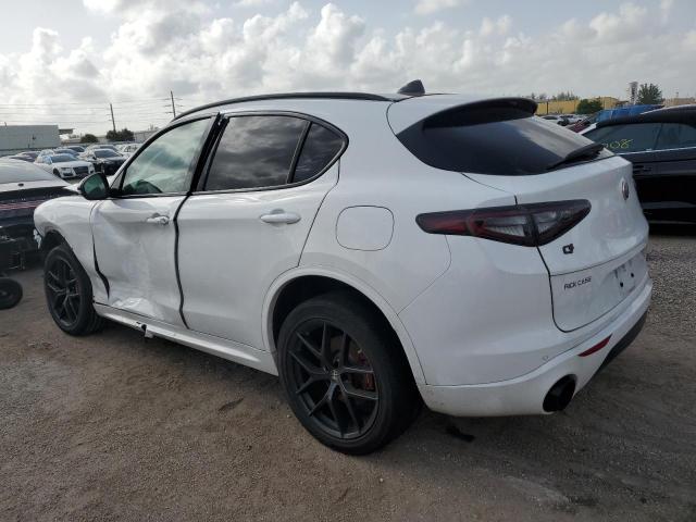 ZASPAKBN3M7D02290 - 2021 ALFA ROMEO STELVIO TI WHITE photo 2