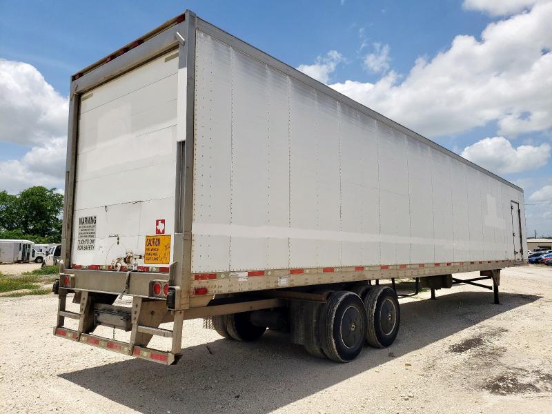 1UYVS25349U645336 - 2009 UTILITY VS2RA WHITE photo 4