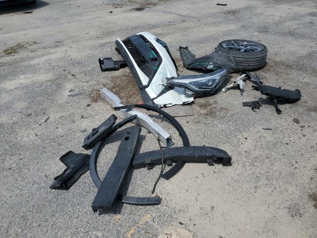 NMTKHMBXXLR118639 - 2020 TOYOTA C-HR XLE WHITE photo 12