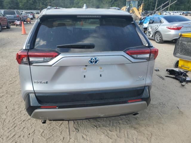 JTM16RFV9PD102944 - 2023 TOYOTA RAV4 SE SILVER photo 6