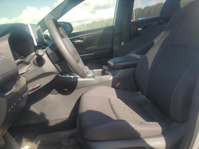 JTM16RFV9PD102944 - 2023 TOYOTA RAV4 SE SILVER photo 7