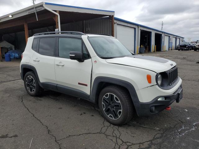 ZACCJBCB7HPG44104 - 2017 JEEP RENEGADE TRAILHAWK WHITE photo 4