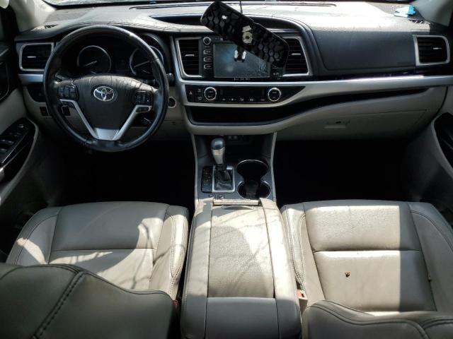 5TDKZRFH6JS272650 - 2018 TOYOTA HIGHLANDER SE Білий фото 8