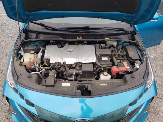 JTDKARFP1J3074607 - 2018 TOYOTA PRIUS PRIM TEAL photo 11