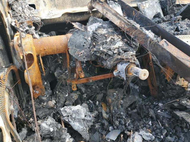 1G11C5SL8EF166750 - 2014 CHEVROLET MALIBU 1LT 烧焦的 照片 9