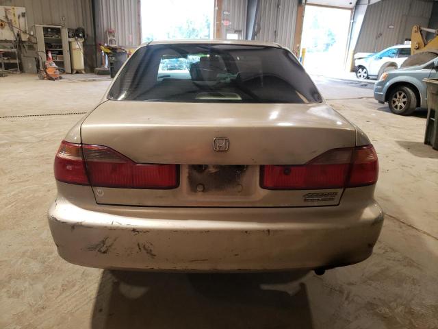 1HGCG6695YA134043 - 2000 HONDA ACCORD SE TAN photo 6