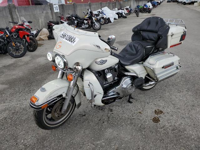 1HD1FCW183Y634892 - 2003 HARLEY-DAVIDSON FLHTCUI 白色 照片 2