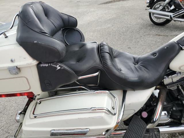 1HD1FCW183Y634892 - 2003 HARLEY-DAVIDSON FLHTCUI 白色 照片 6