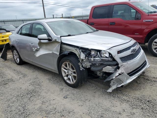 1G11D5RR9DF106949 - 2013 CHEVROLET MALIBU 1LT SILVER photo 4