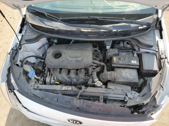 3KPA24AB6KE243120 - 2019 KIA RIO S WHITE photo 11