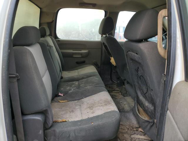 1GBJC33657F507906 - 2007 CHEVROLET SILVERADO C3500 WHITE photo 10