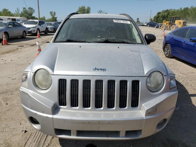 1J8FT47W07D107130 - 2007 JEEP COMPASS SILVER photo 5