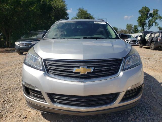 1GNKRFKD5HJ293084 - 2017 CHEVROLET TRAVERSE LS SILVER photo 5