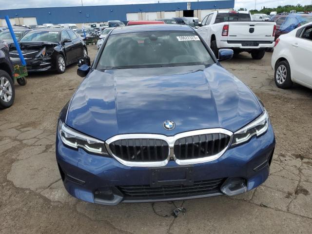 3MW5R7J01M8B58214 - 2021 BMW 330XI BLUE photo 5