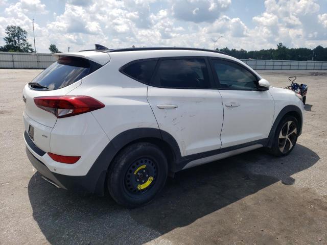 KM8J3CA20JU630572 - 2018 HYUNDAI TUCSON VALUE WHITE photo 3